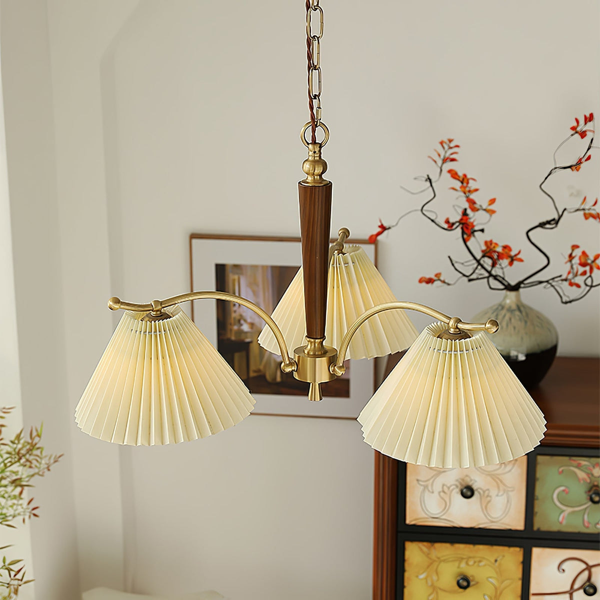 Oriinaria lámpara de araña de latón con pantalla plisada clásica