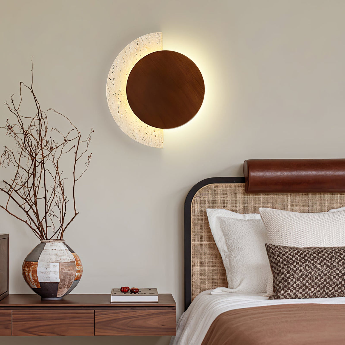 Crescent Halo enchufe-in aplique de pared enchufable
