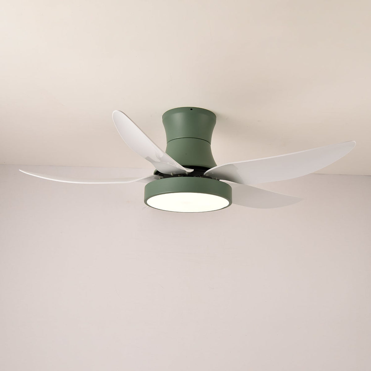 Jada ventilador de techo con luz moderno negro