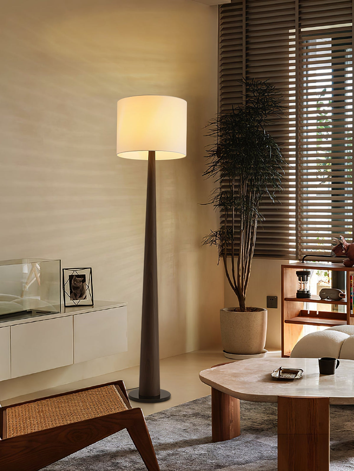 Ersilir lámpara de pie cilíndrica de madera