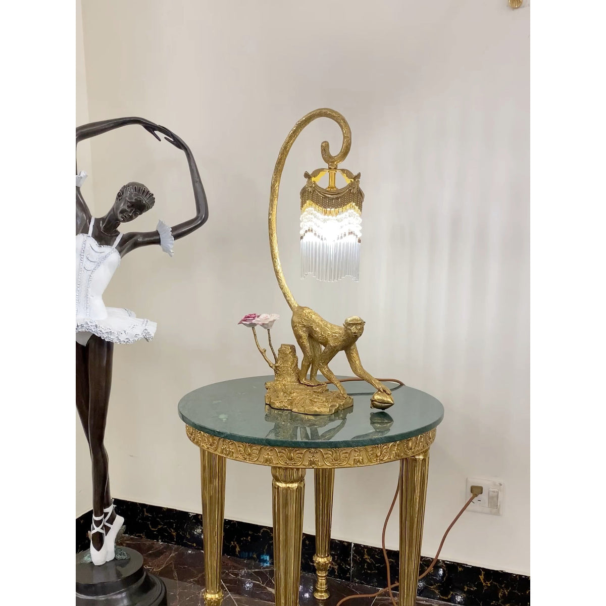 Orvalen lámpara de mesa