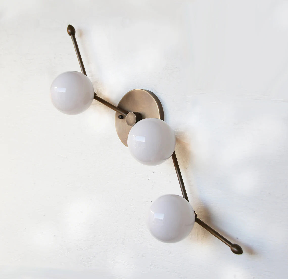 Cirelaria aplique de pared