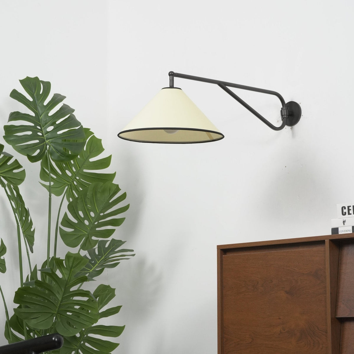 Zane aplique de pared minimalista con brazo oscilante y pantalla de tejido