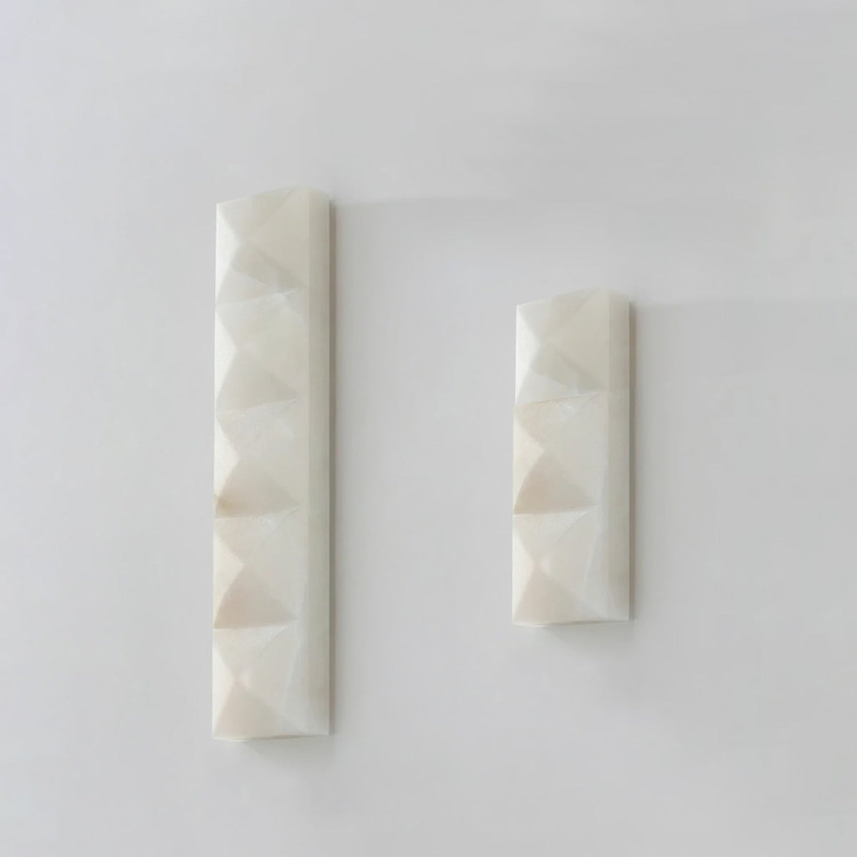 Nivanine aplique de pared moderno en alabastro