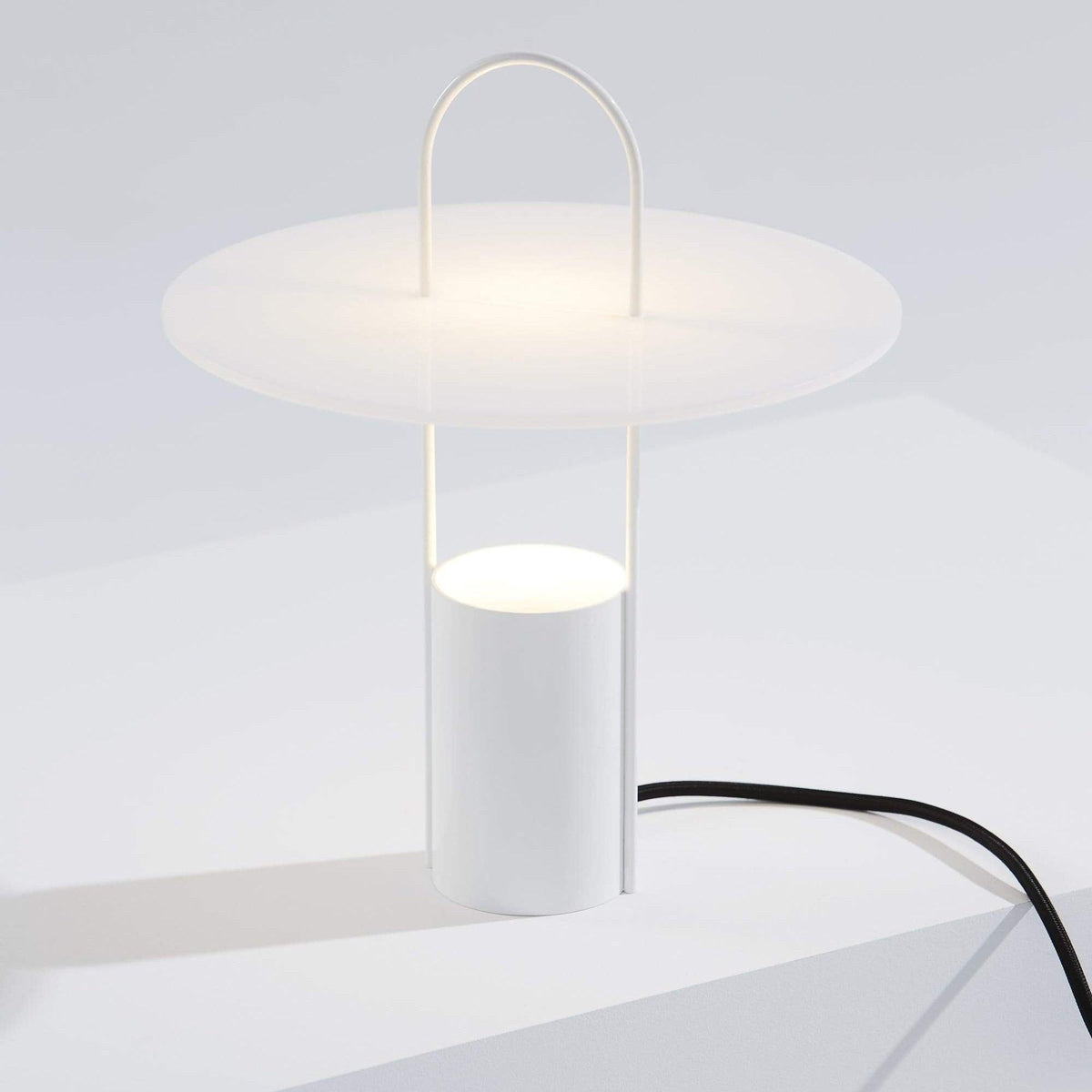 Hattie lámpara de mesa moderna