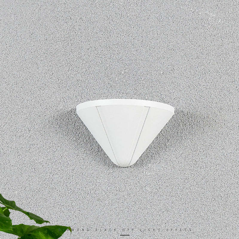 Ray Moderno Triángulo Metal/Acrílico Aplique de Pared Exterior Blanco