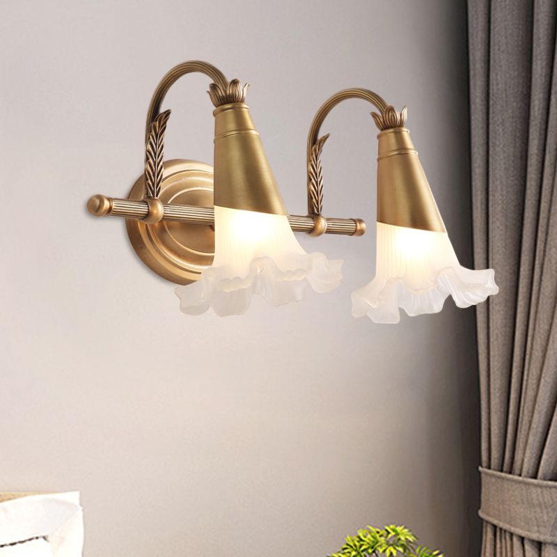 Ray Vintage Lily Flor Metal LED Aplique de Pared Dorado