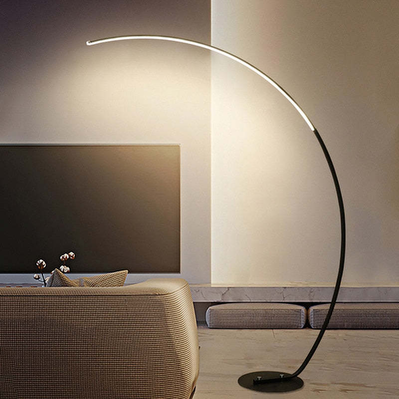 Mira Moderna Lineal Metal/Silicio LED Lámpara de Pie, Negra/Blanca