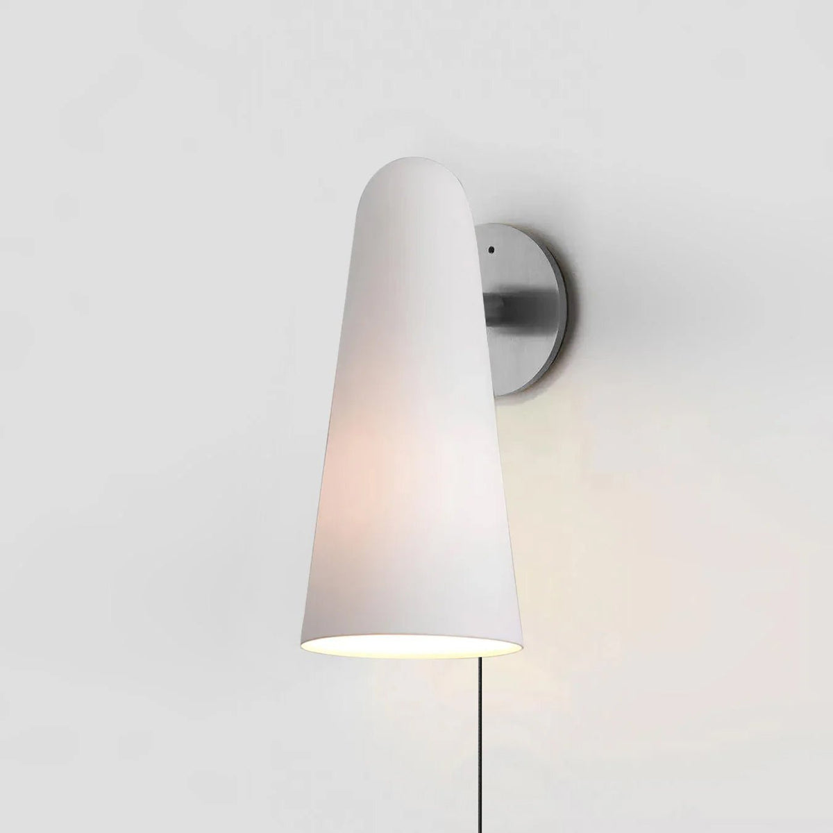 Velivira aplique de pared con pantalla cónica de vidrio