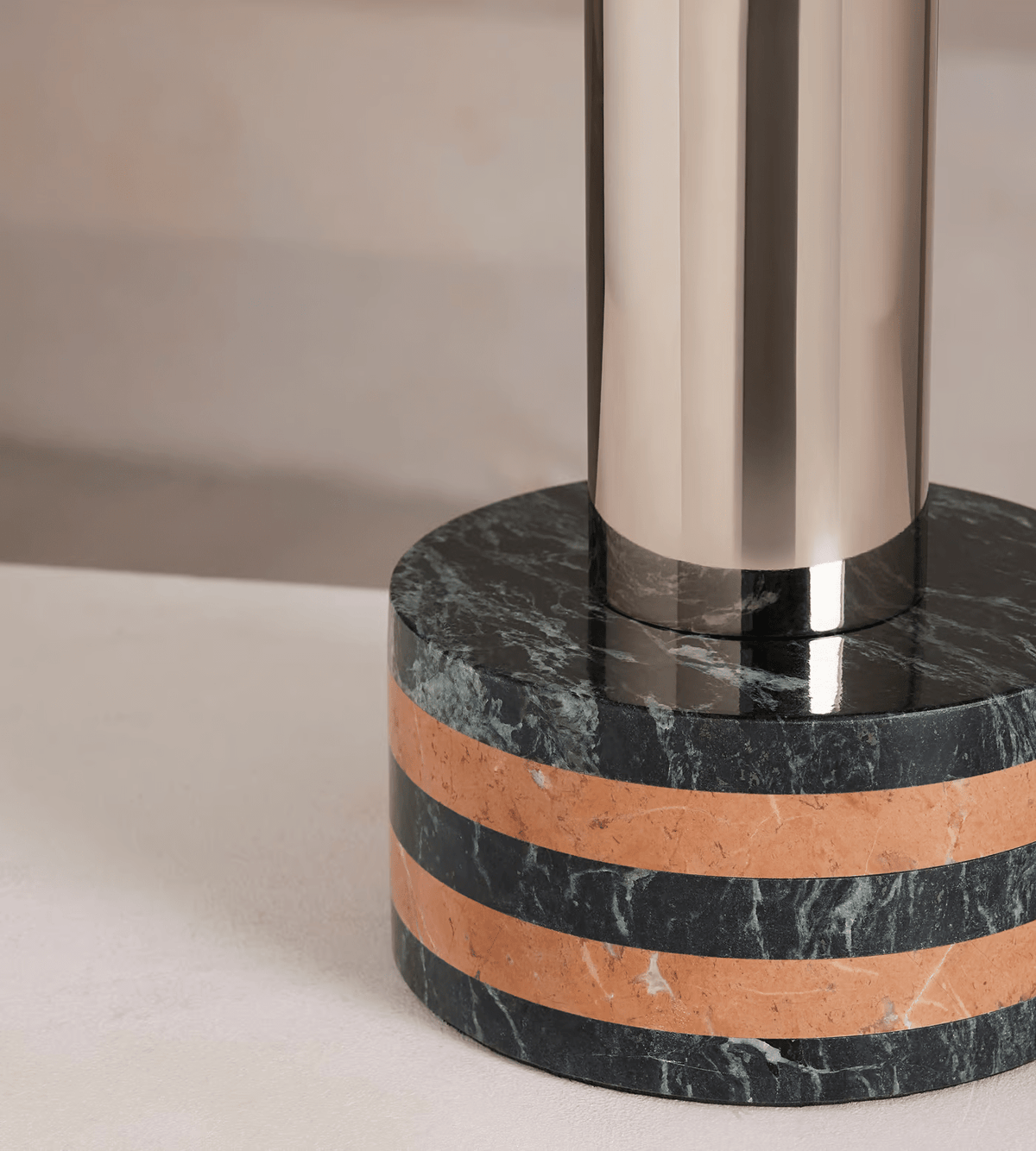 Strata lámpara de mesa minimalista en mármol