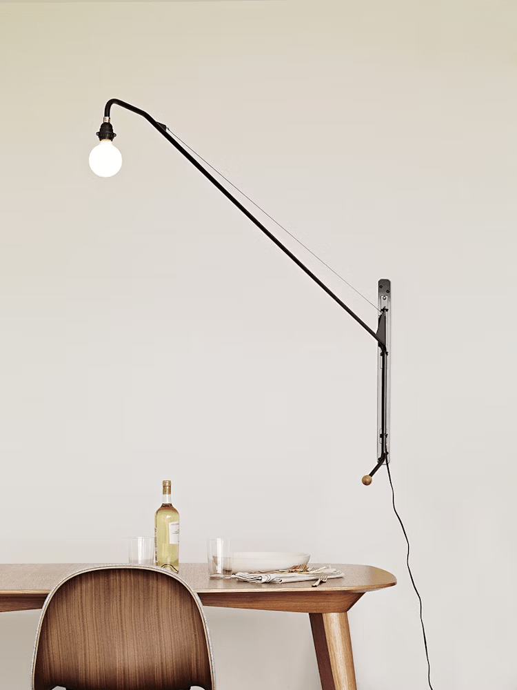Aplique de pared negro con brazo extensible