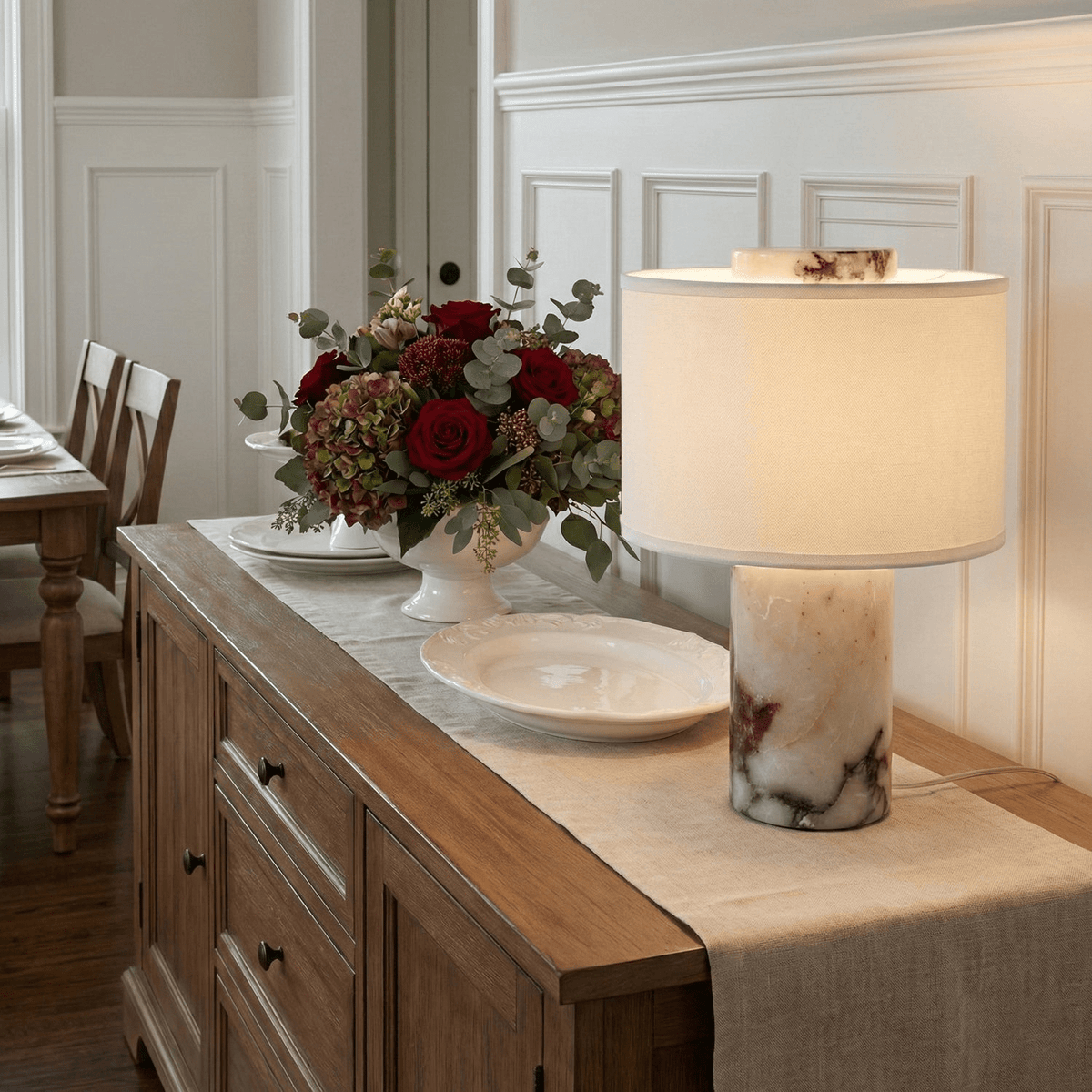 Eros lámpara de mesa Lumivor elegante de mármol