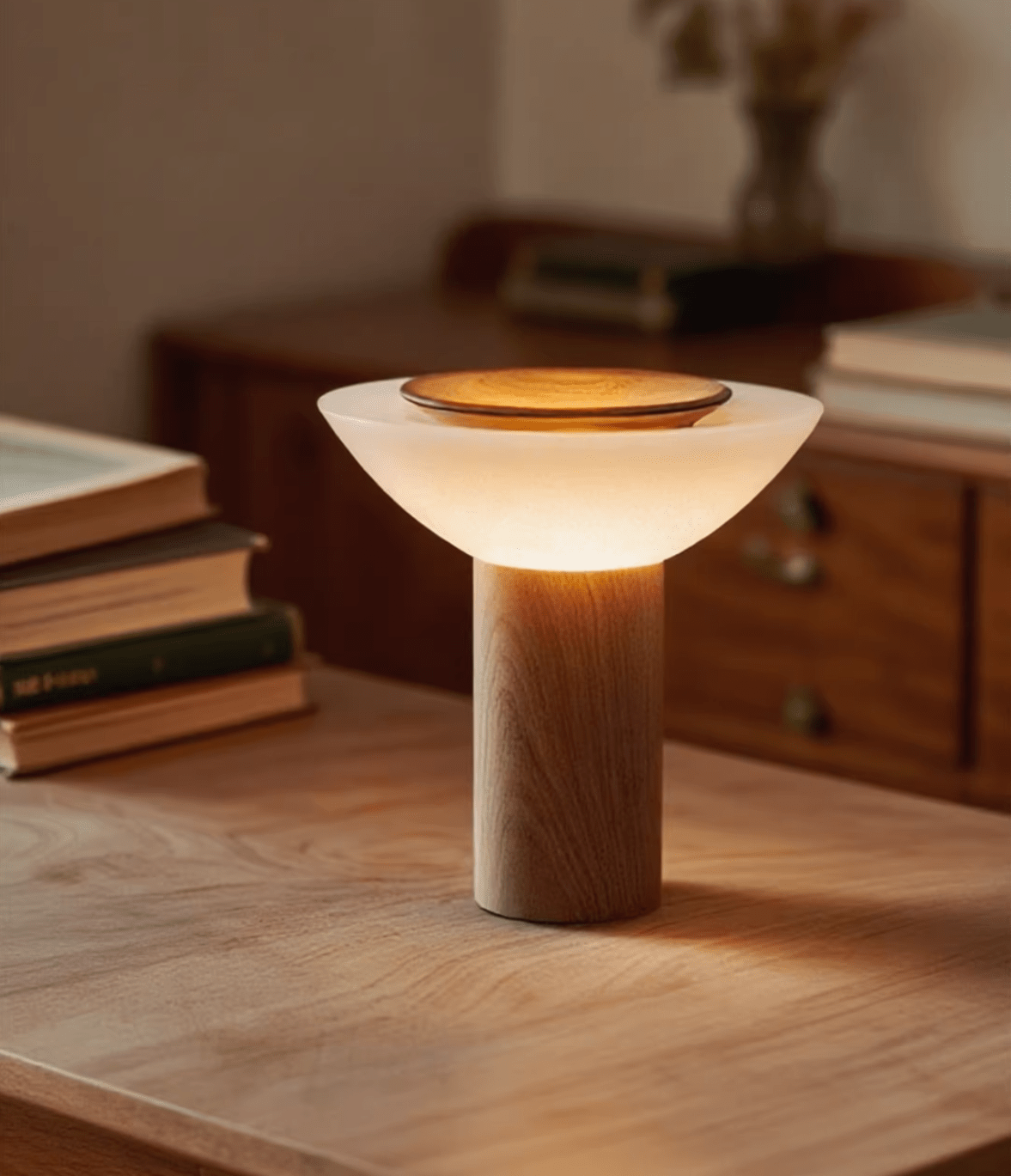 Rinenine lámpara de mesa de madera