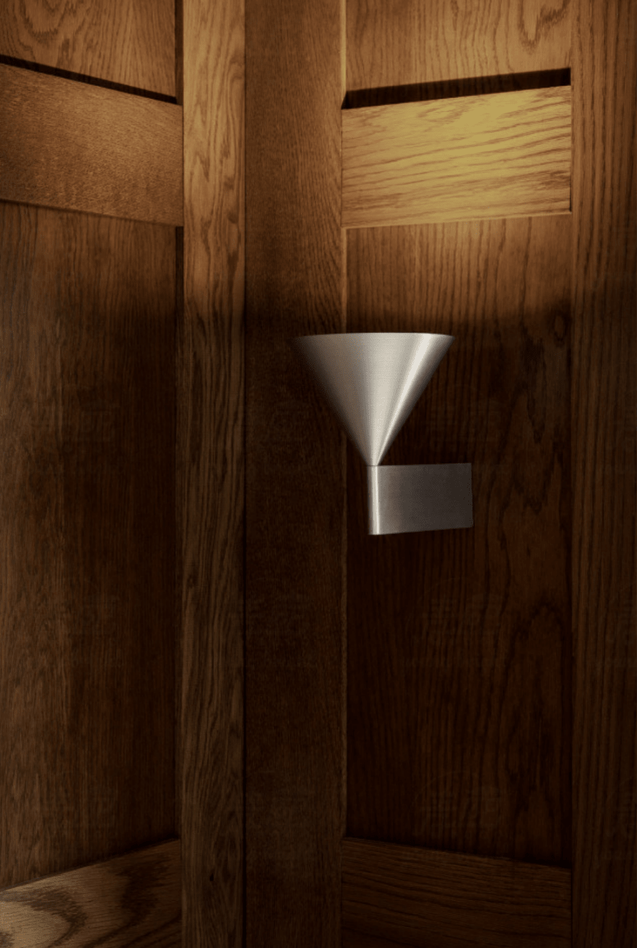 Serevan aplique de pared Calice Cone