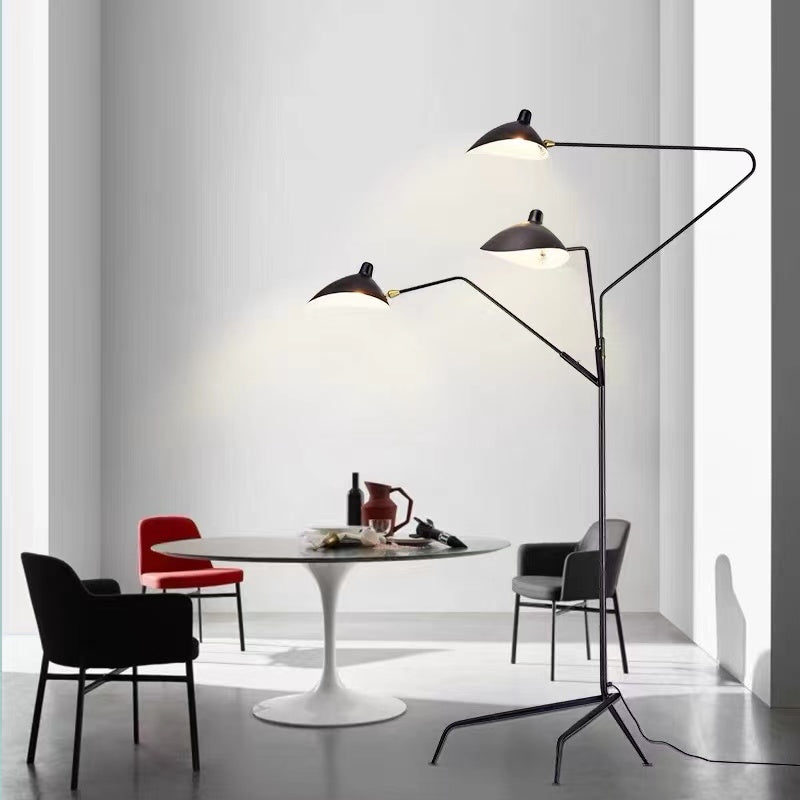Mira Diseña Irregular Metal LED Lámpara de Pie Negra