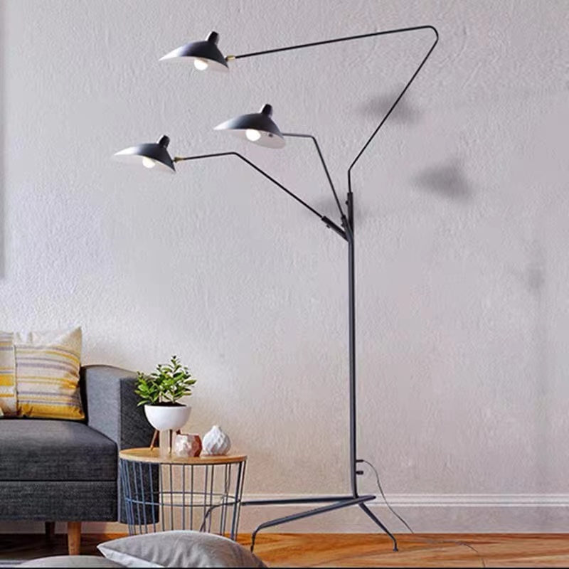 Mira Diseña Irregular Metal LED Lámpara de Pie Negra