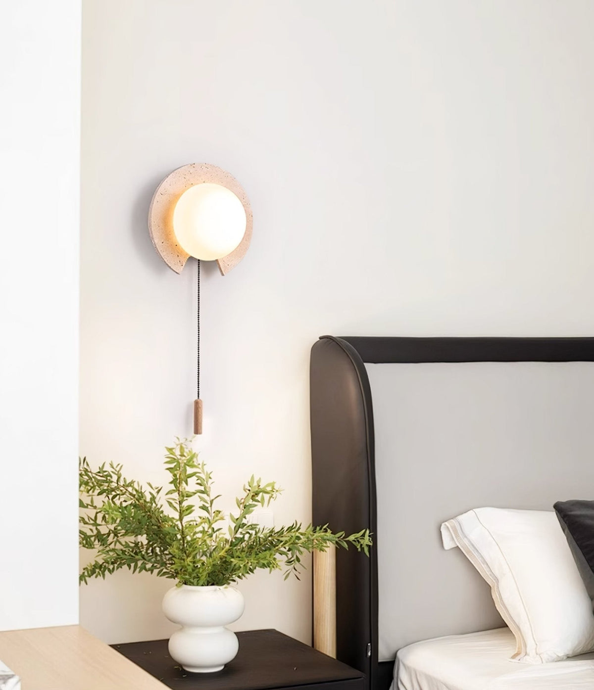 Zamaryra aplique de pared con pantalla semicircular de travertino