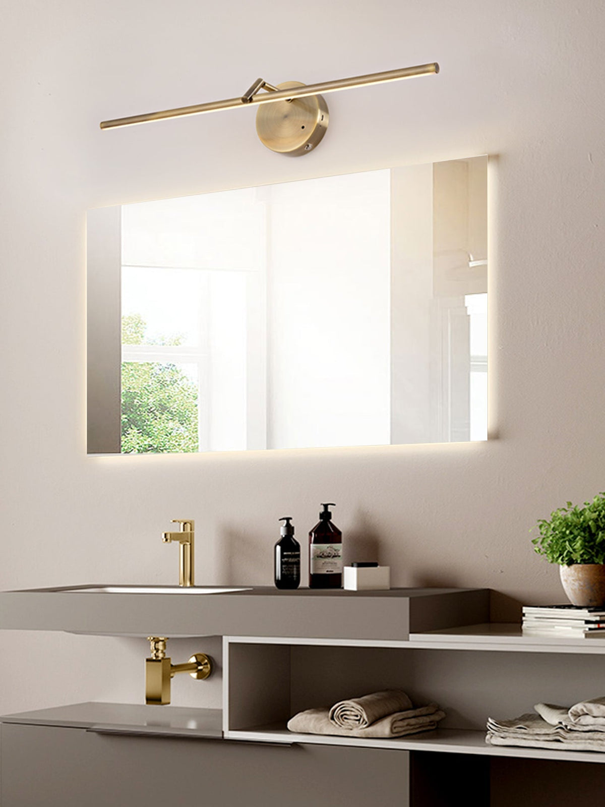 Suly aplique de pared Slim dorado recargable