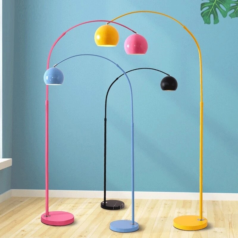 Mira Moderno Geométrico Metal LED Lámpara de Pie Amarillo/Negro/Azul