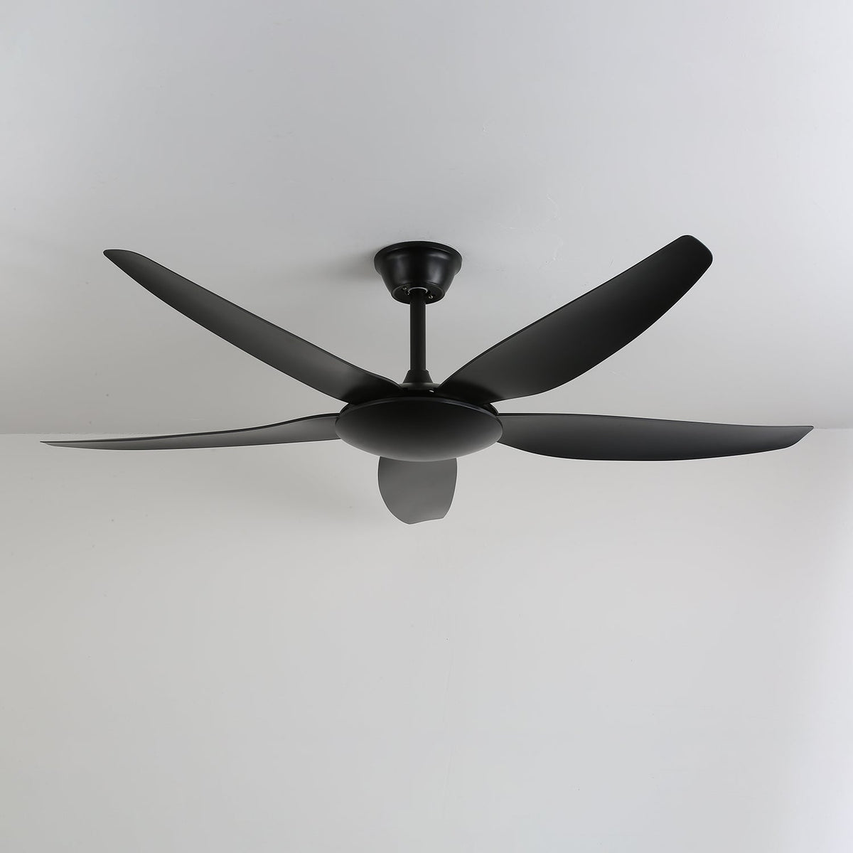 Onyxa ventilador de techo con luz minimalista