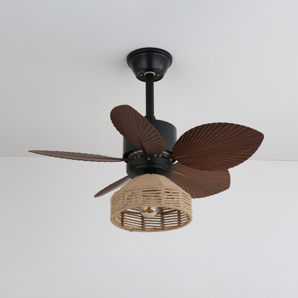 Rivora ventilador de techo con luz de ratán tropical
