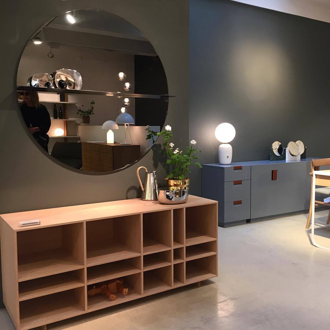 Nyxen lámpara de mesa industrial de vidrio