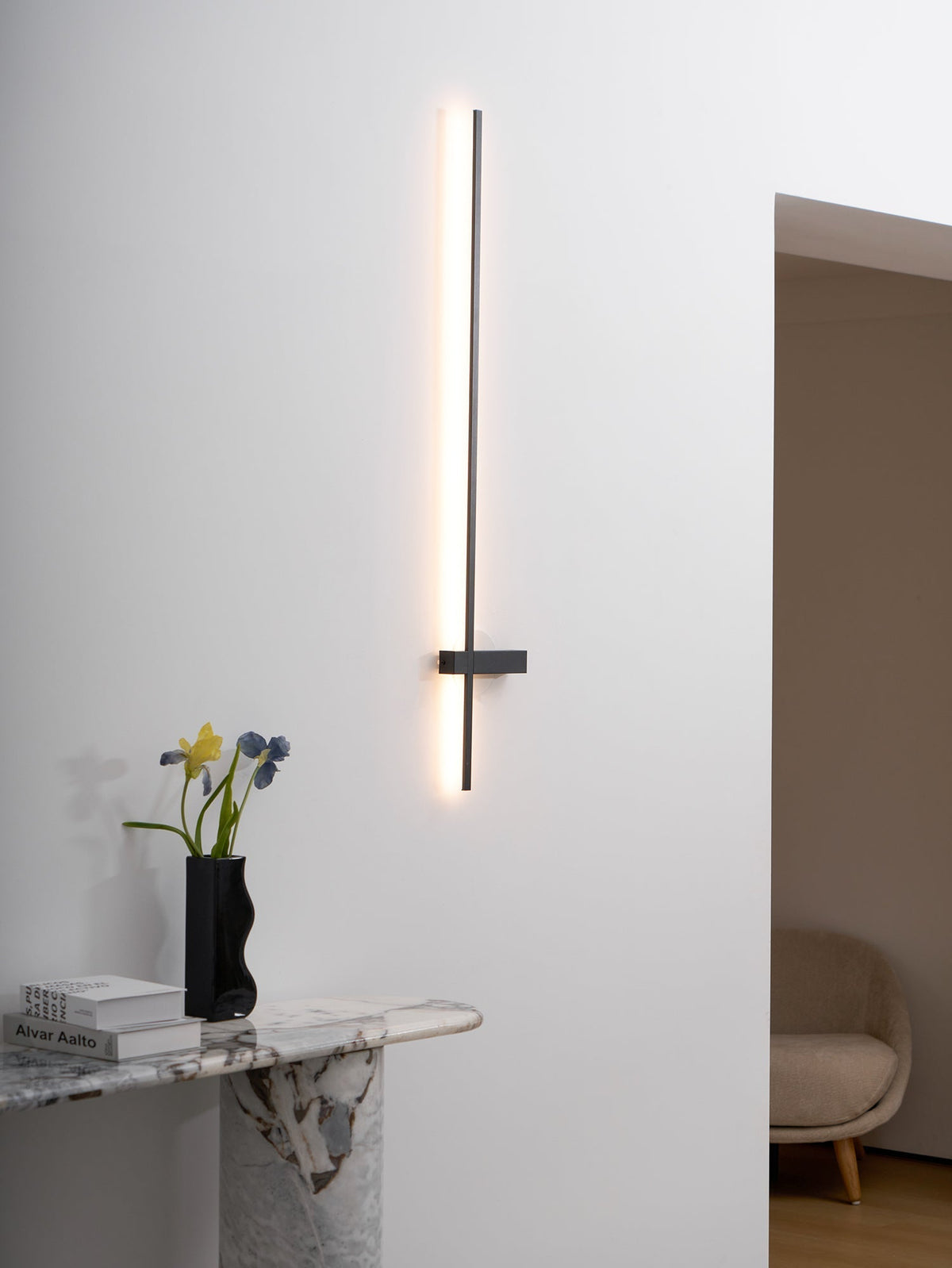 Mesv aplique de pared lineal recargable negro