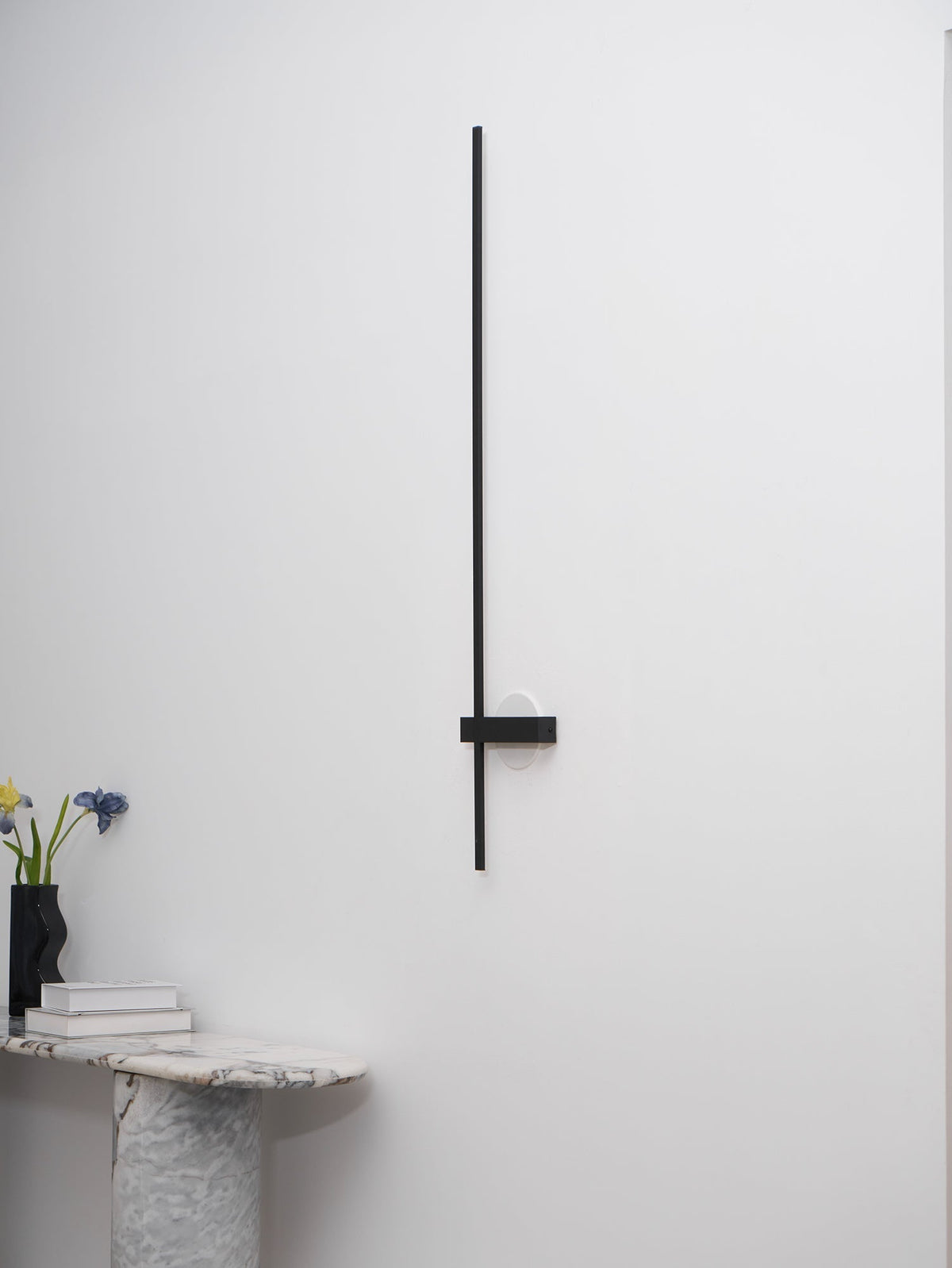 Mesv aplique de pared lineal recargable negro