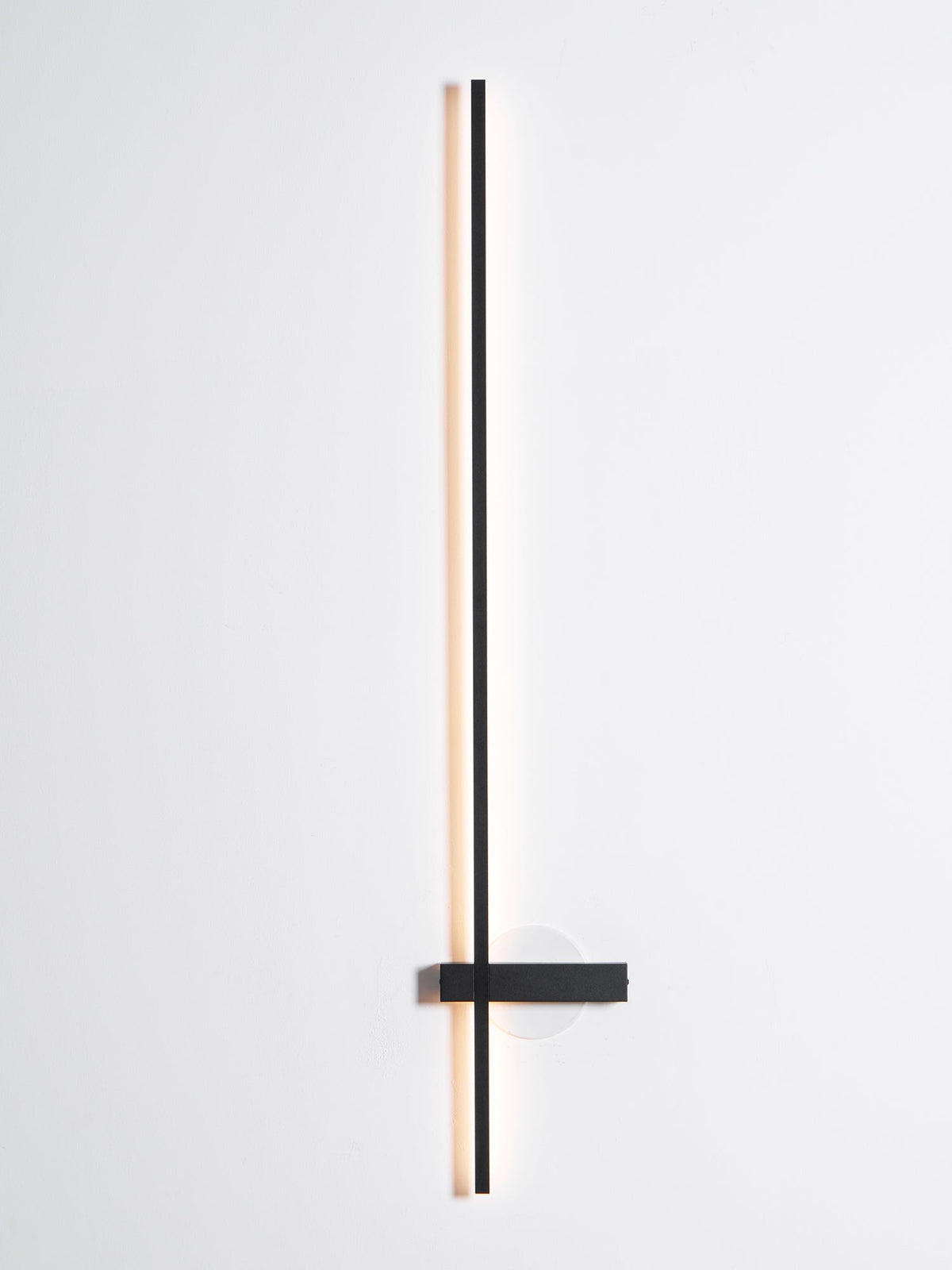 Mesv aplique de pared lineal recargable negro