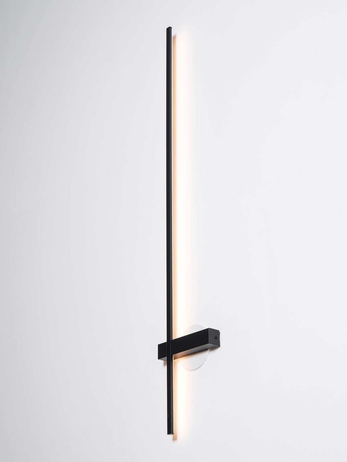 Mesv aplique de pared lineal recargable negro