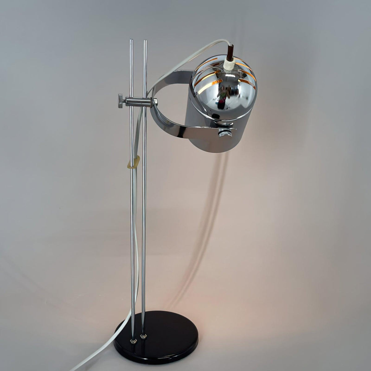 Kerion lámpara de mesa industrial