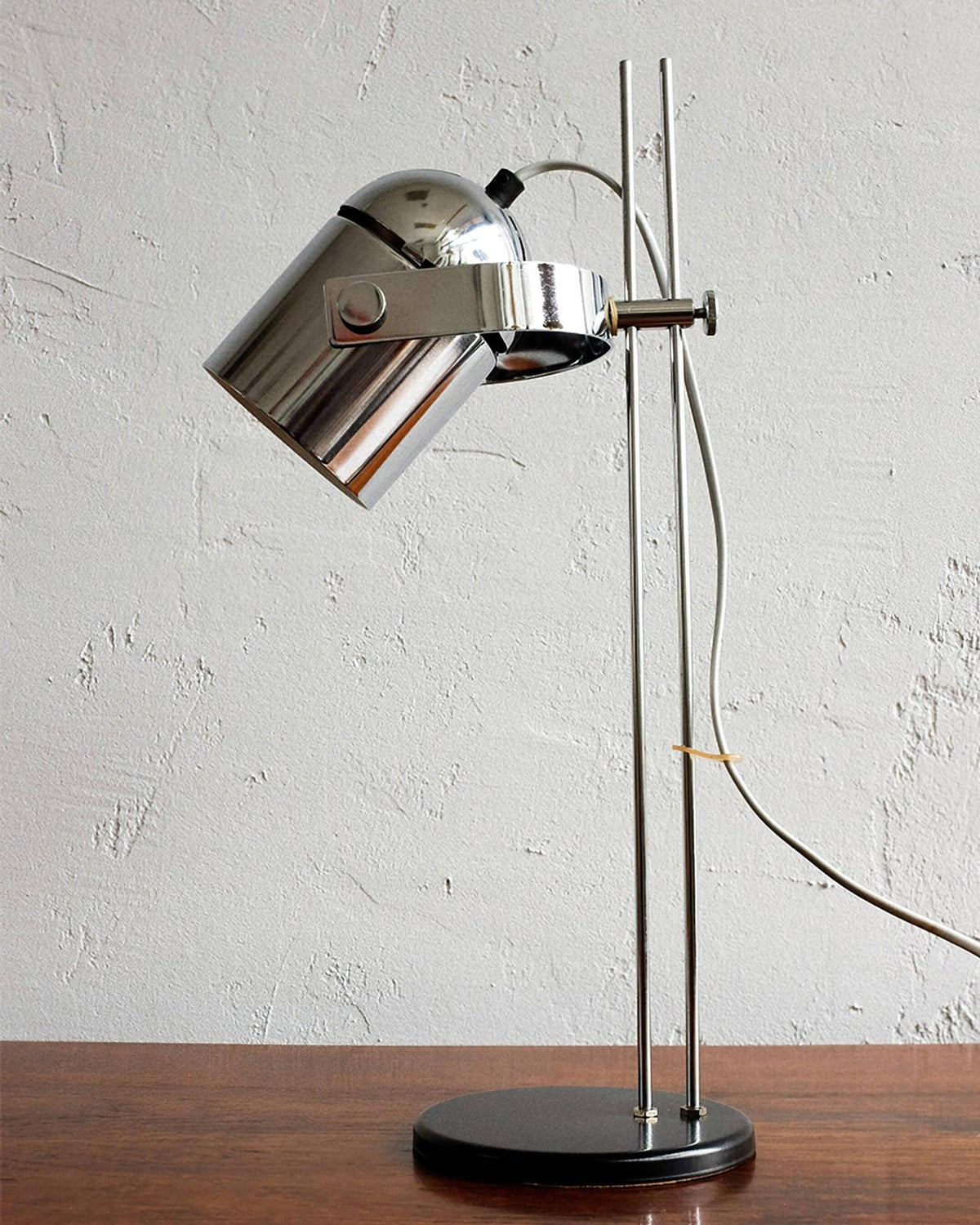 Kerion lámpara de mesa industrial