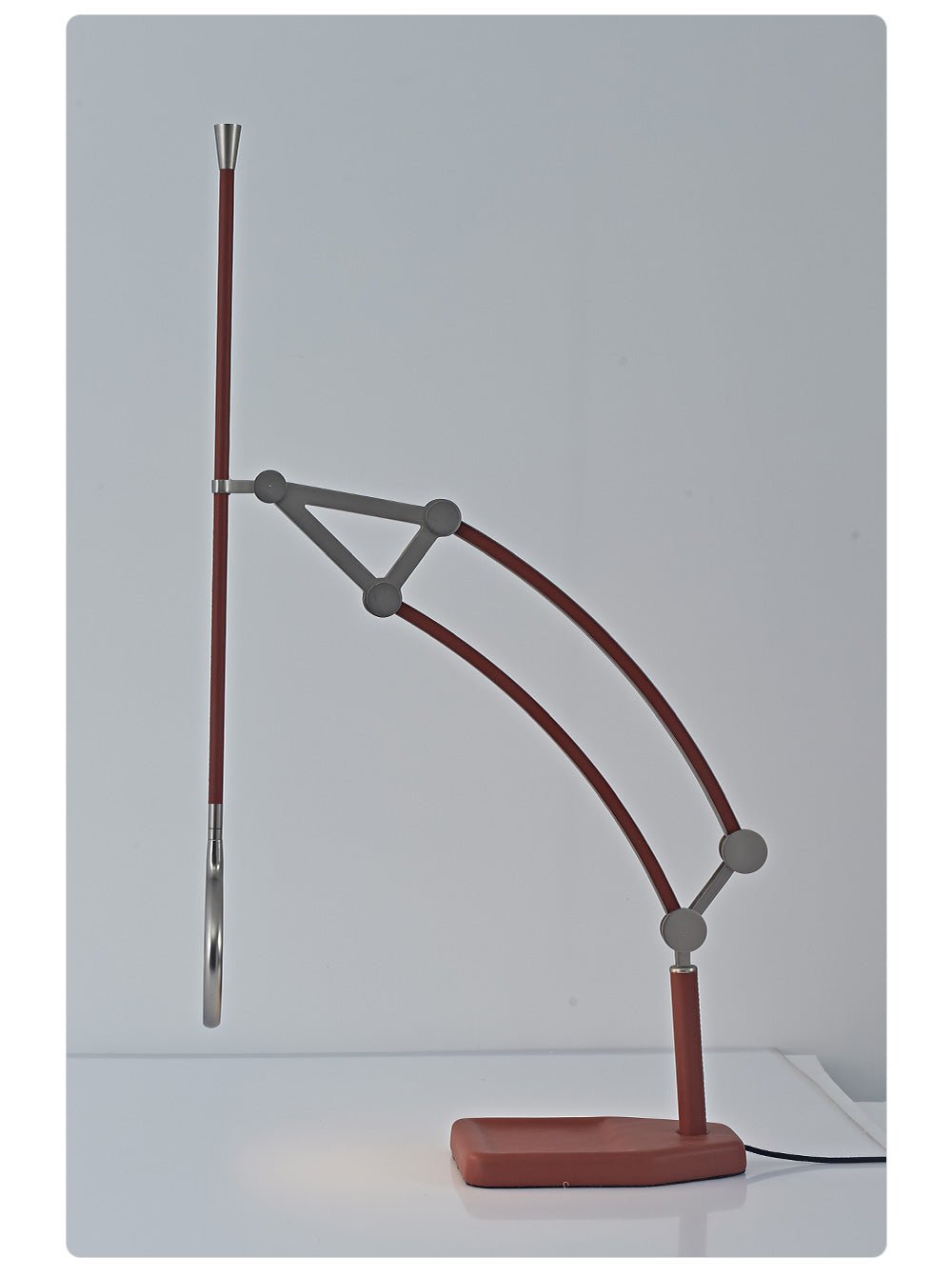 Valombre lámpara de mesa regulable articulada
