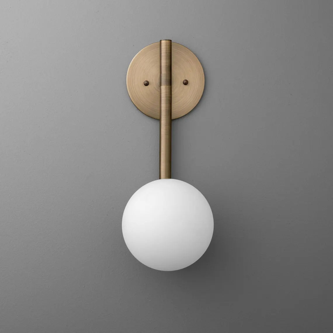 Finnian aplique de pared
