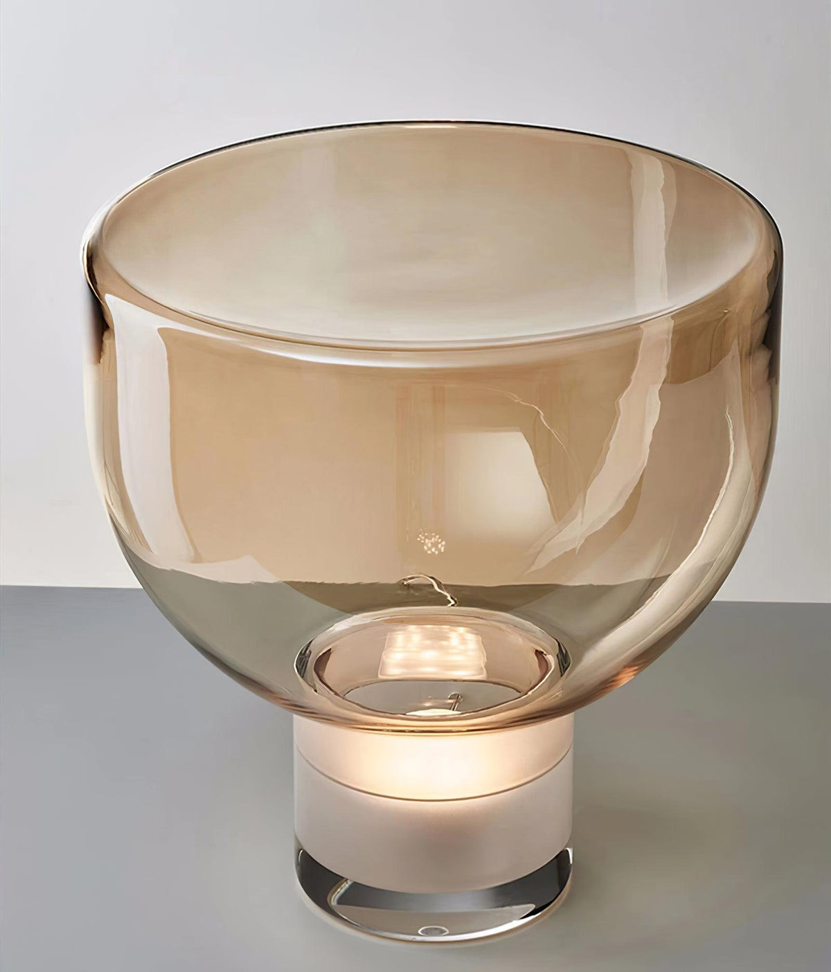 Cavm lámpara de mesa elegante de vidrio