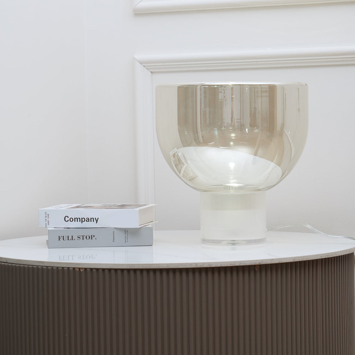Cavm lámpara de mesa elegante de vidrio