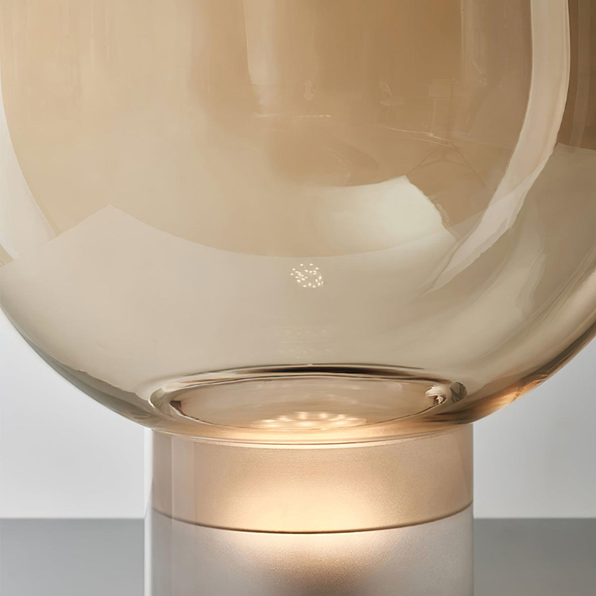 Cavm lámpara de mesa elegante de vidrio