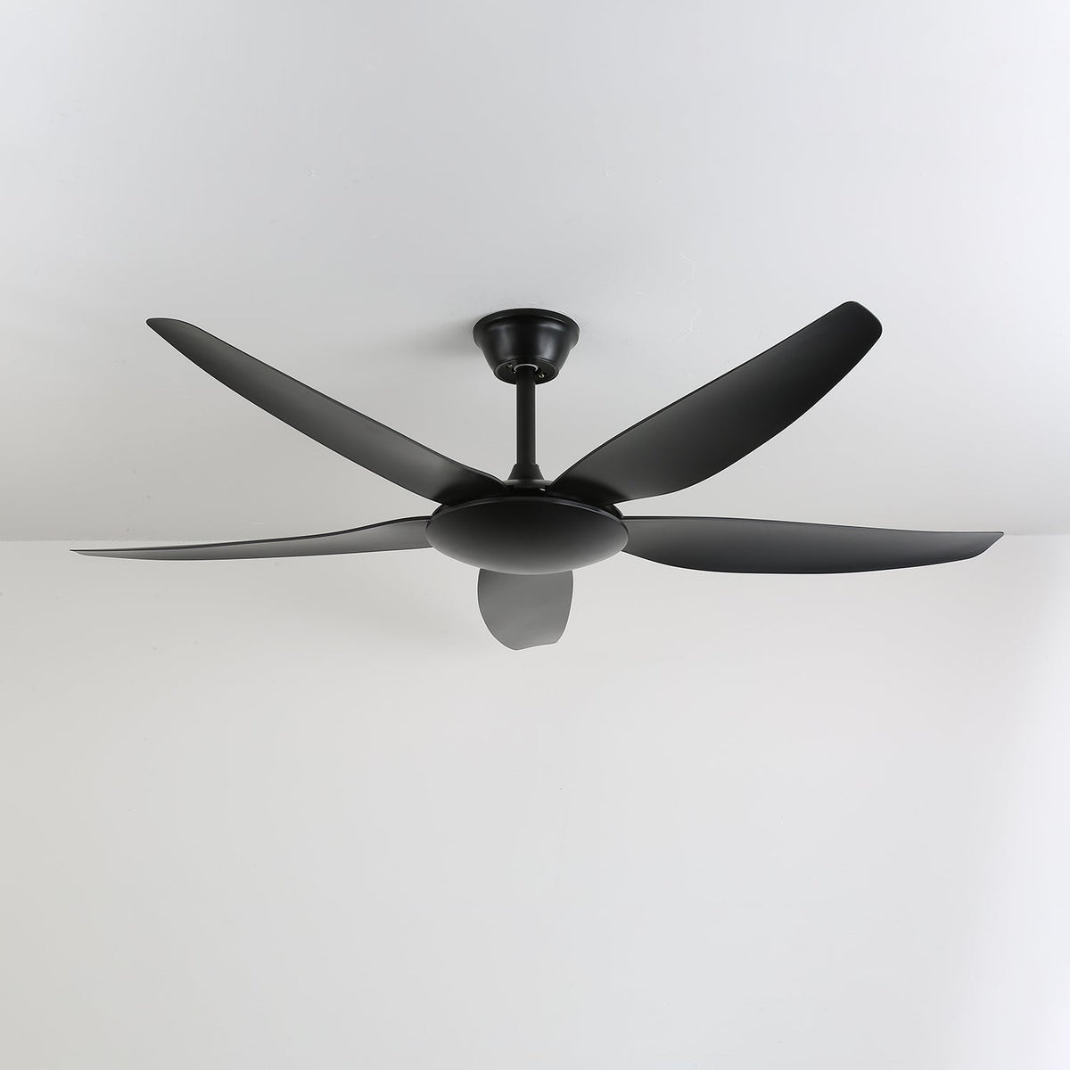 Onyxa ventilador de techo con luz minimalista