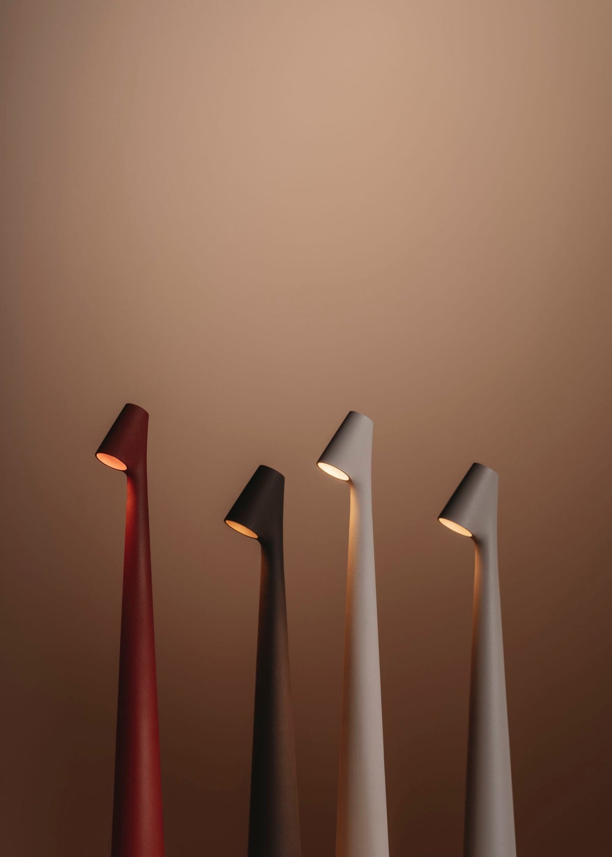 Nirerora lámpara de mesa de acrílico minimalista