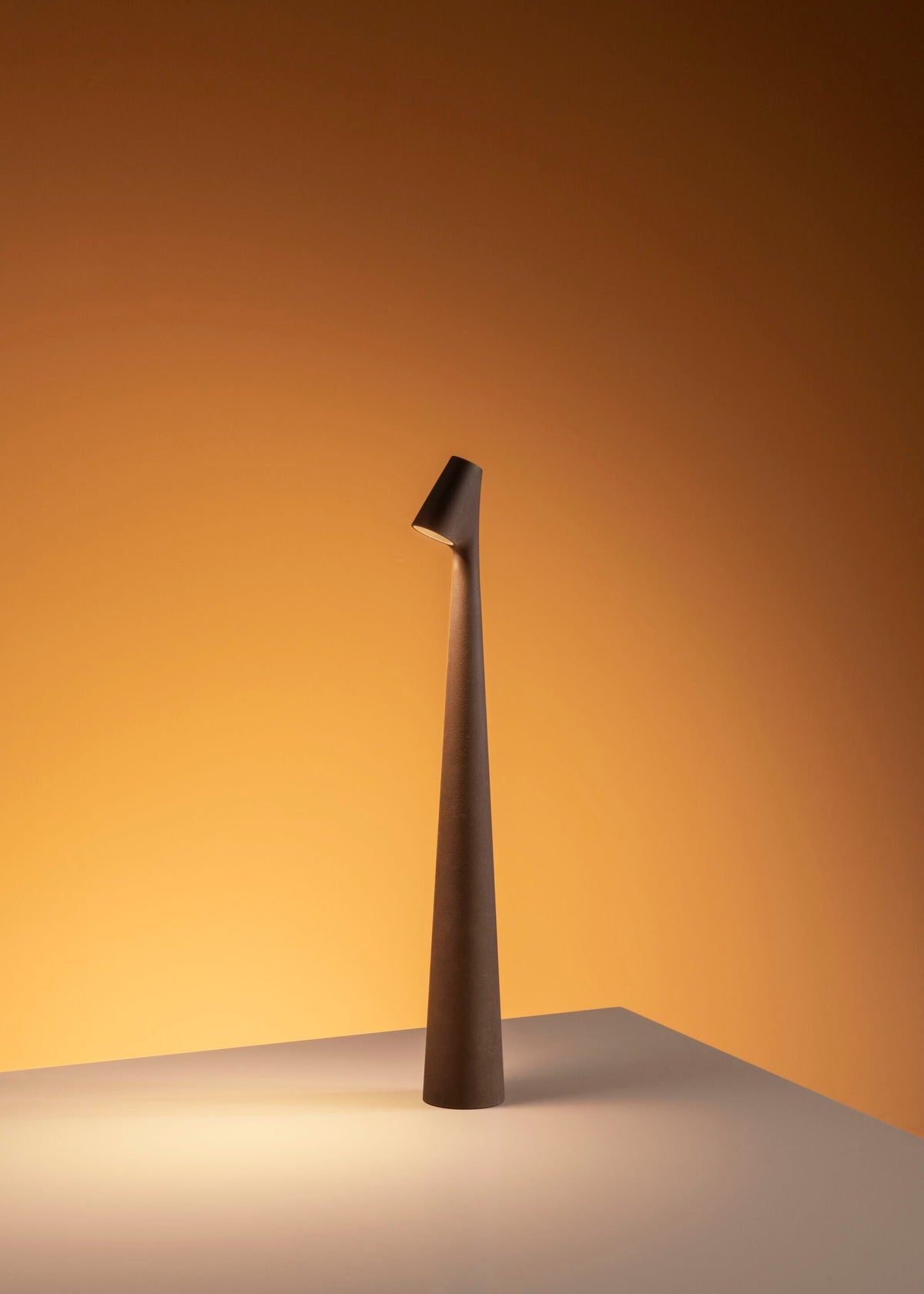 Nirerora lámpara de mesa de acrílico minimalista