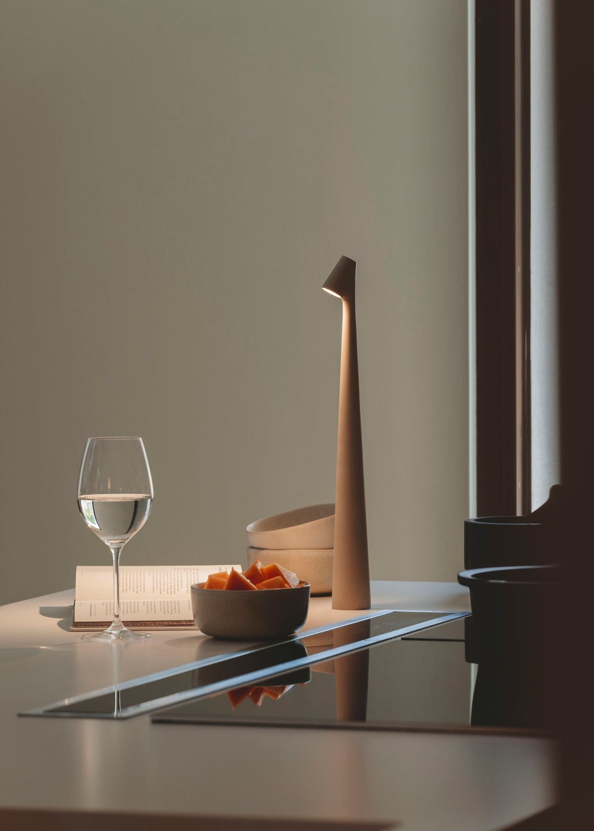 Nirerora lámpara de mesa de acrílico minimalista