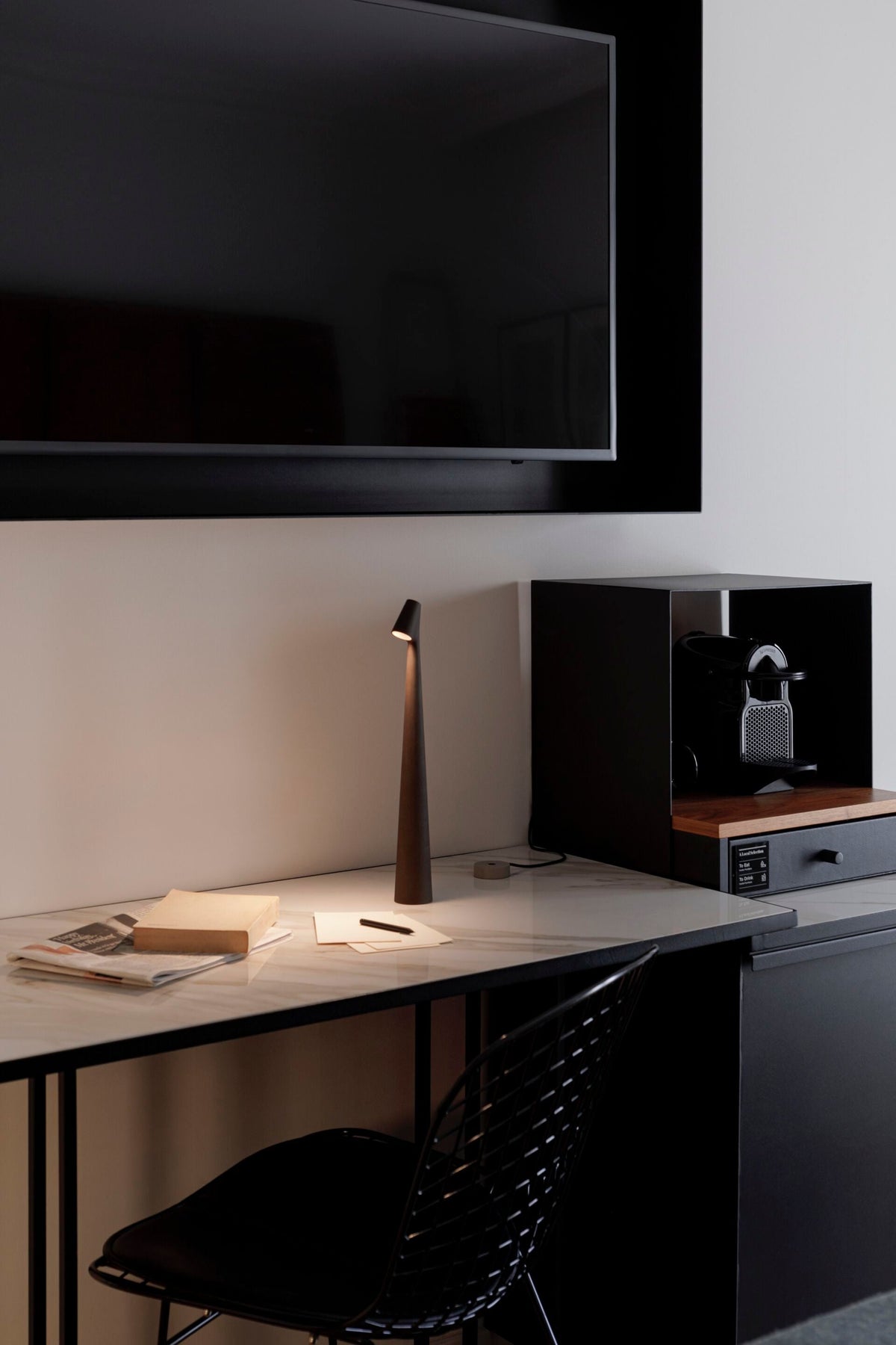 Nirerora lámpara de mesa de acrílico minimalista