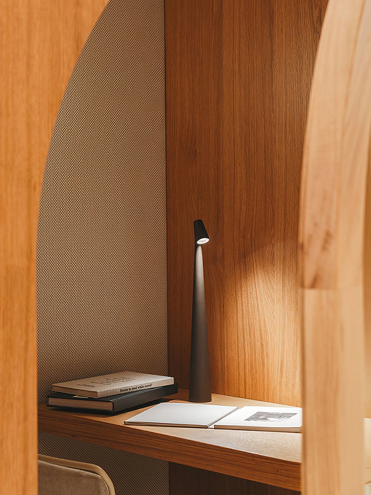 Nirerora lámpara de mesa de acrílico minimalista