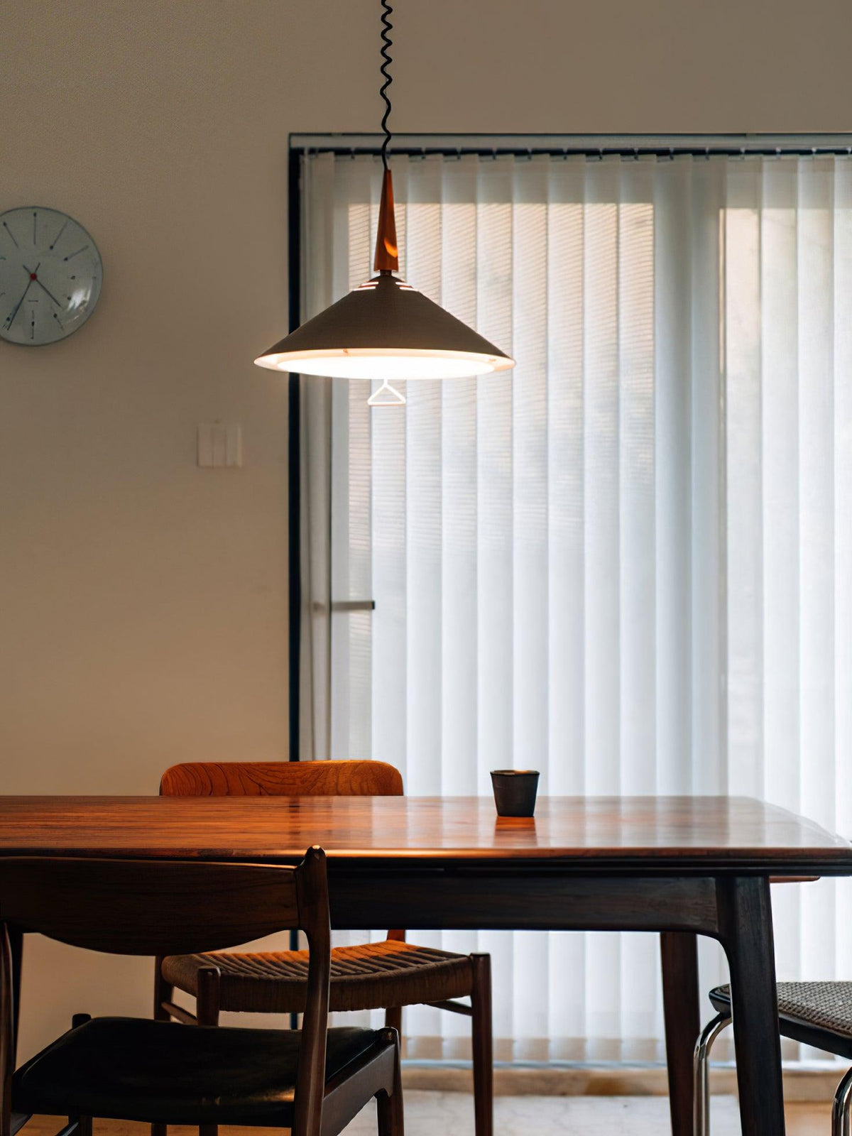 Jolvin lámpara colgante moderna minimalista