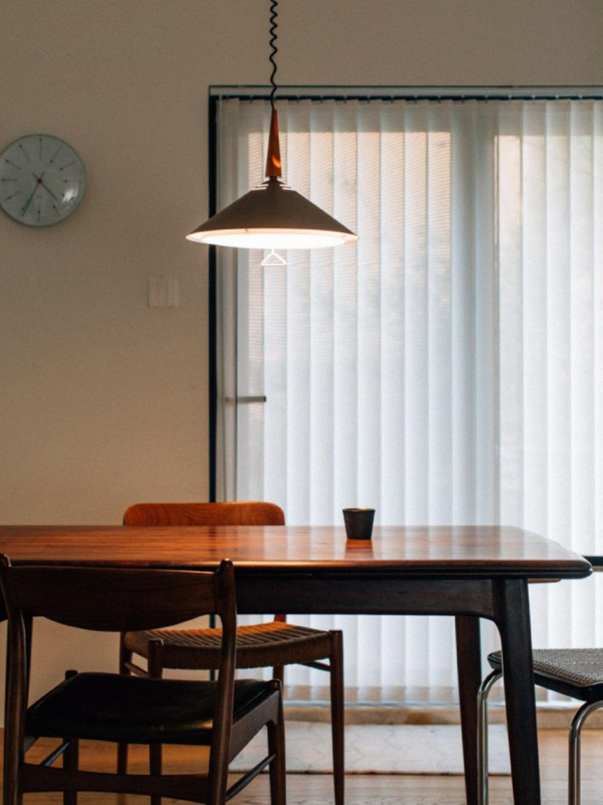 Jolvin lámpara colgante moderna minimalista