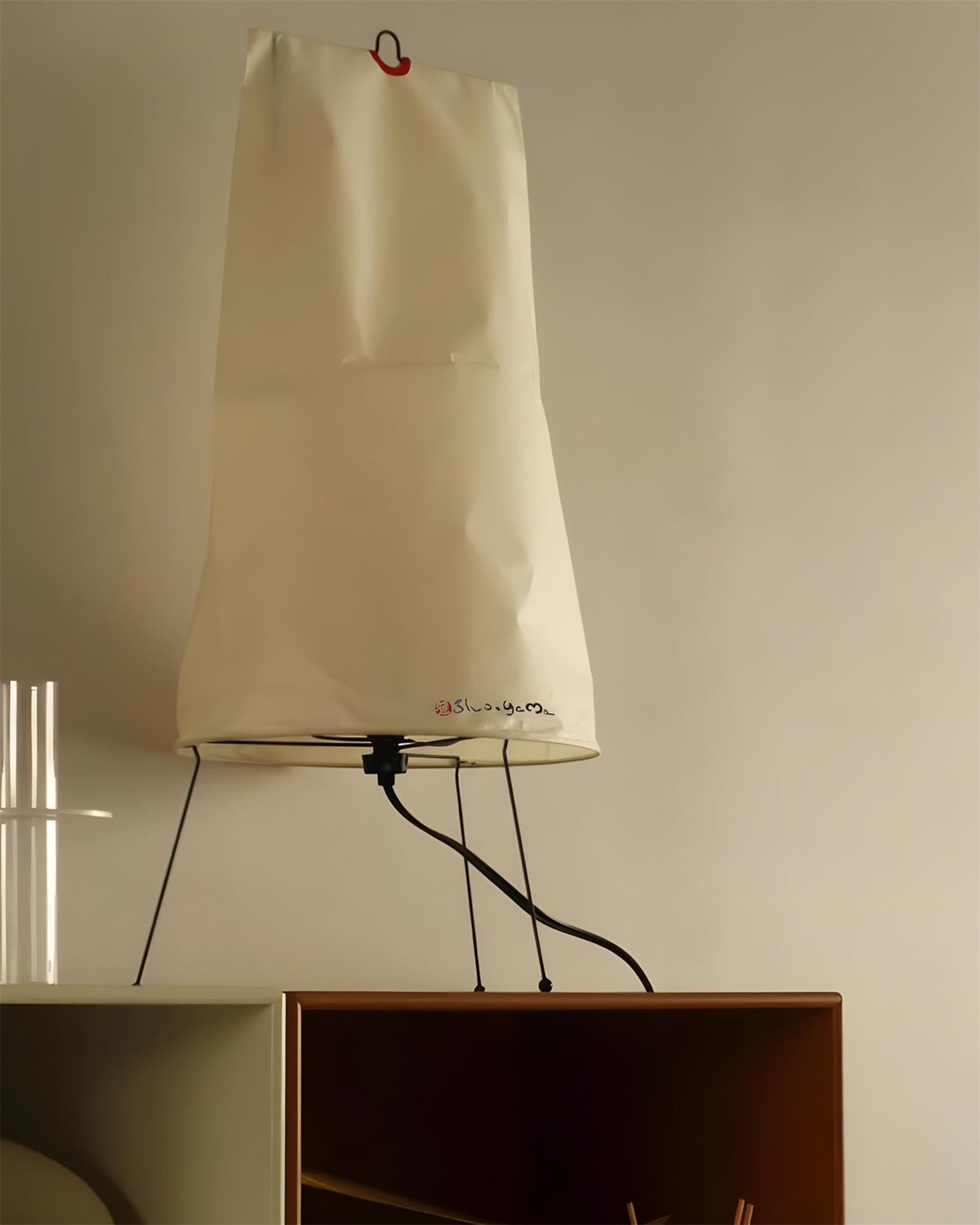 Teriaia lámpara de mesa