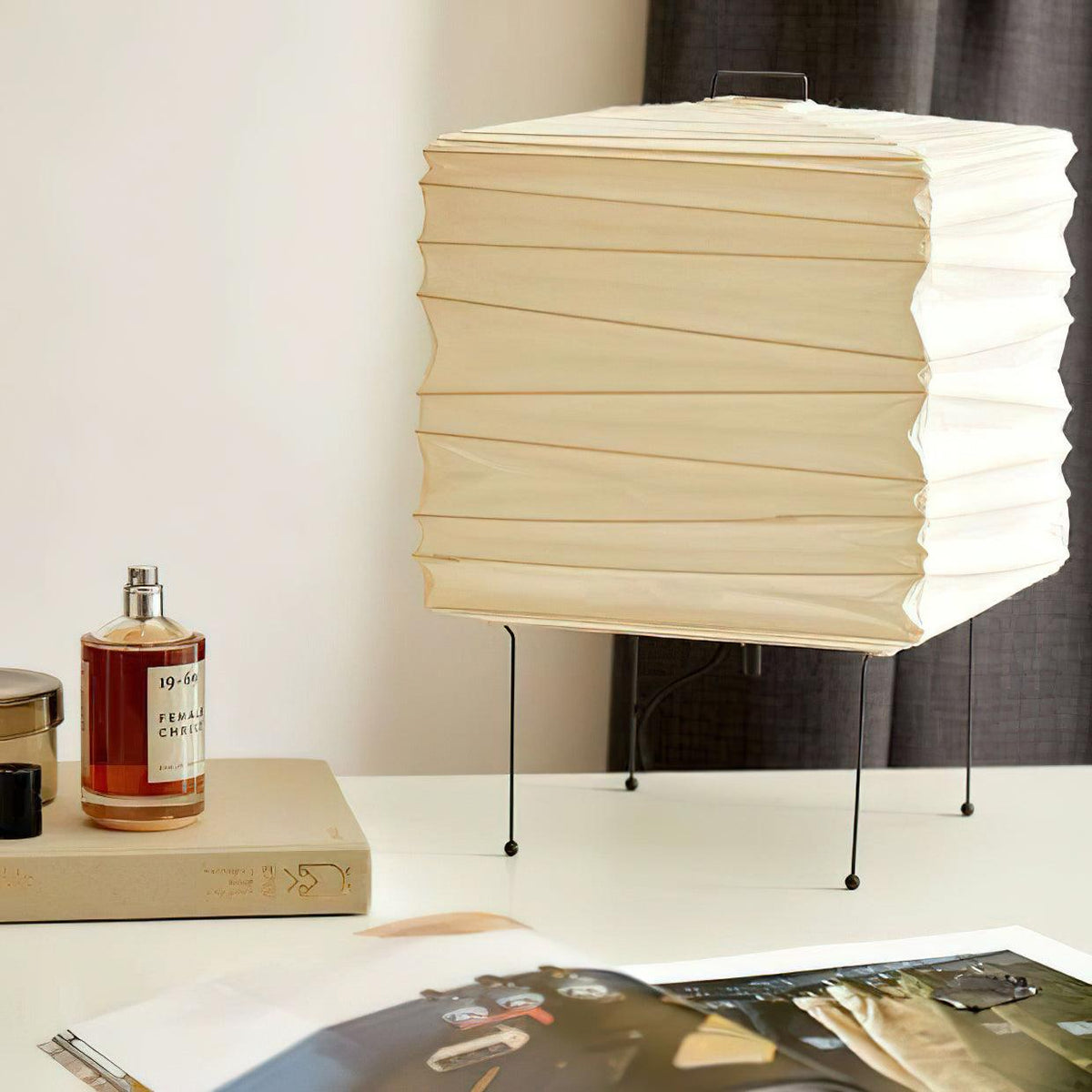 Tavina lámpara de mesa