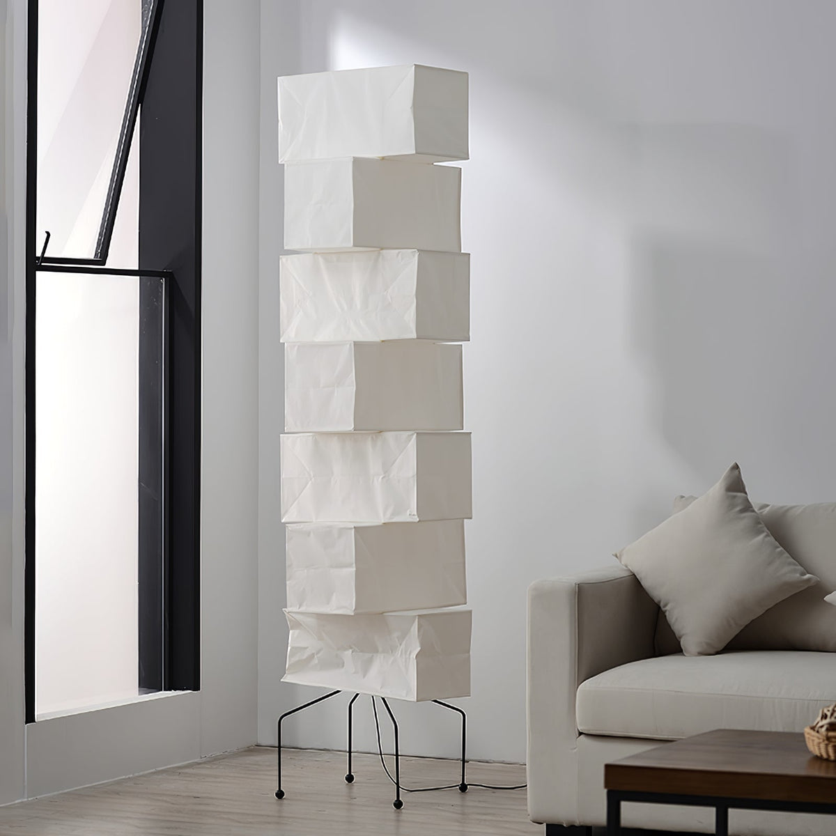 Avara lámpara de pie de papel