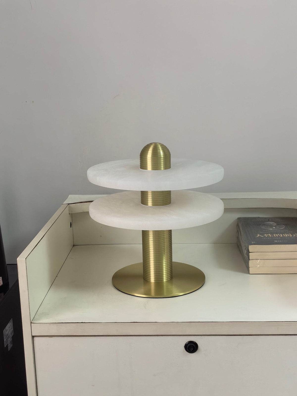 Nerio lámpara de mesa moderna de alabastro