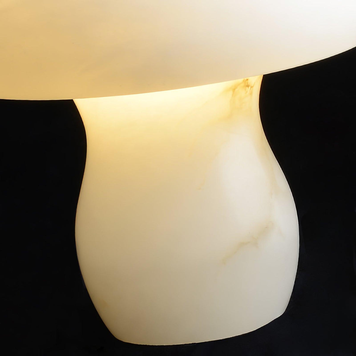 Eirarena lámpara de mesa de alabastro